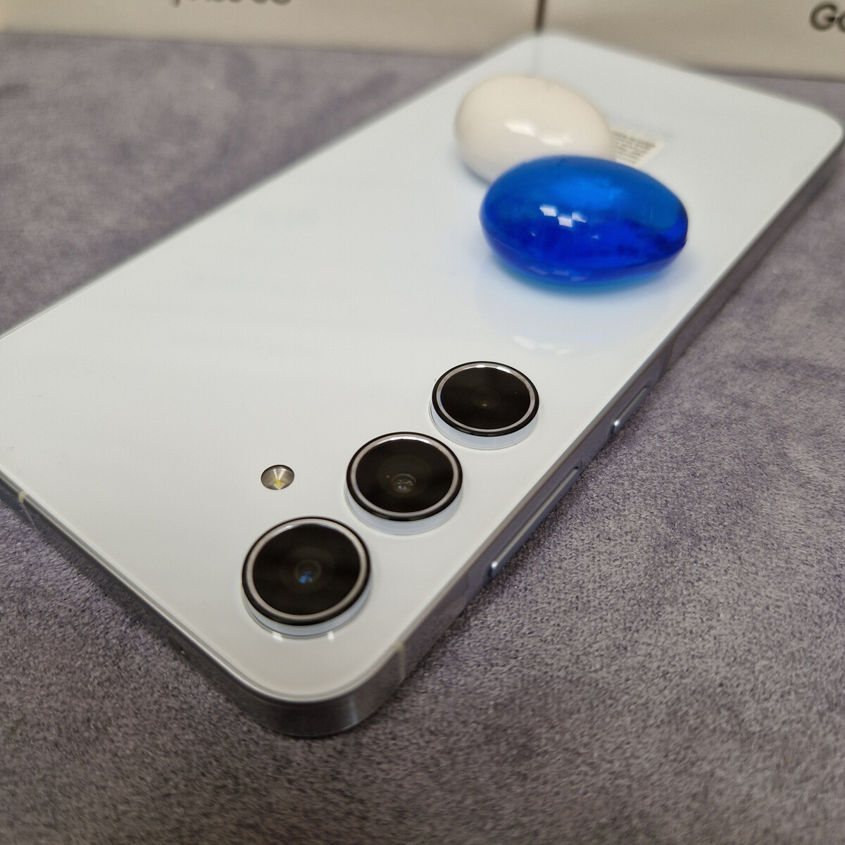 Samsung Galaxy A35 8/128Gb Awesome IceBlue SM-A356ELBDSKZ, изображение 4