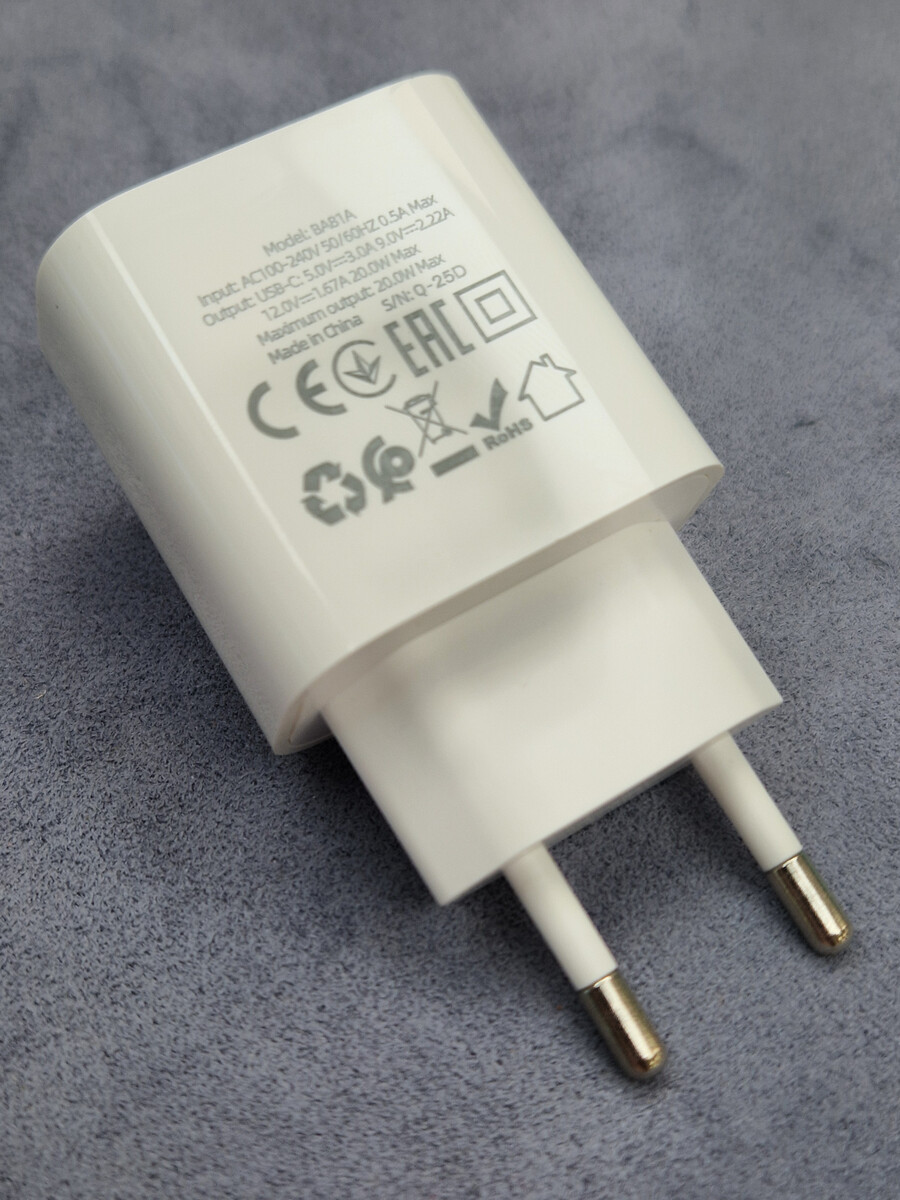 Кликните для увеличения изображения Сетевая зарядка Borofone BA81A PD3.0 Type-C порт 20W белая, изображение 5