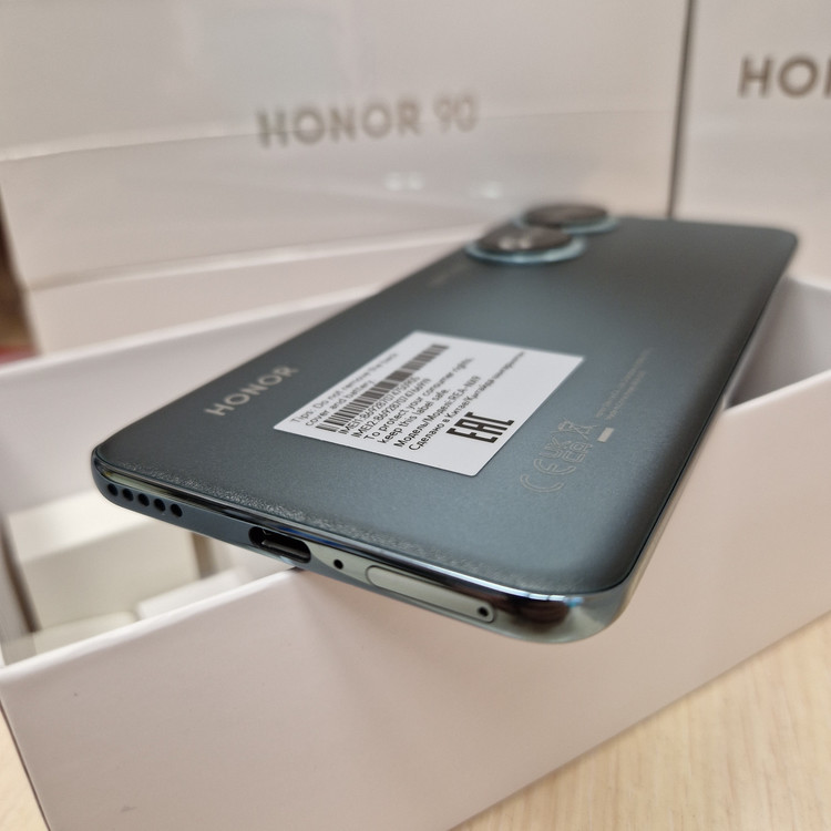 Кликните для увеличения изображения Honor 90 8/256Gb Emerald Green REA-NX9 (EAC) KZ, изображение 4