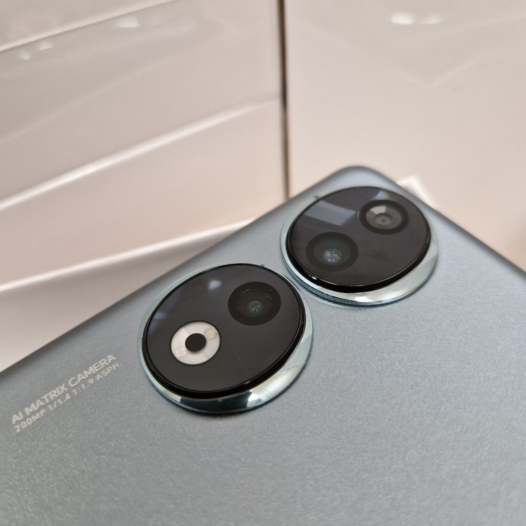 Кликните для увеличения изображения Honor 90 12/512Gb Emerald Green REA-NX9 RU (EAC), изображение 3