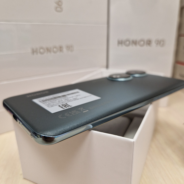 Кликните для увеличения изображения Honor 90 12/512Gb Emerald Green REA-NX9 RU (EAC), изображение 5