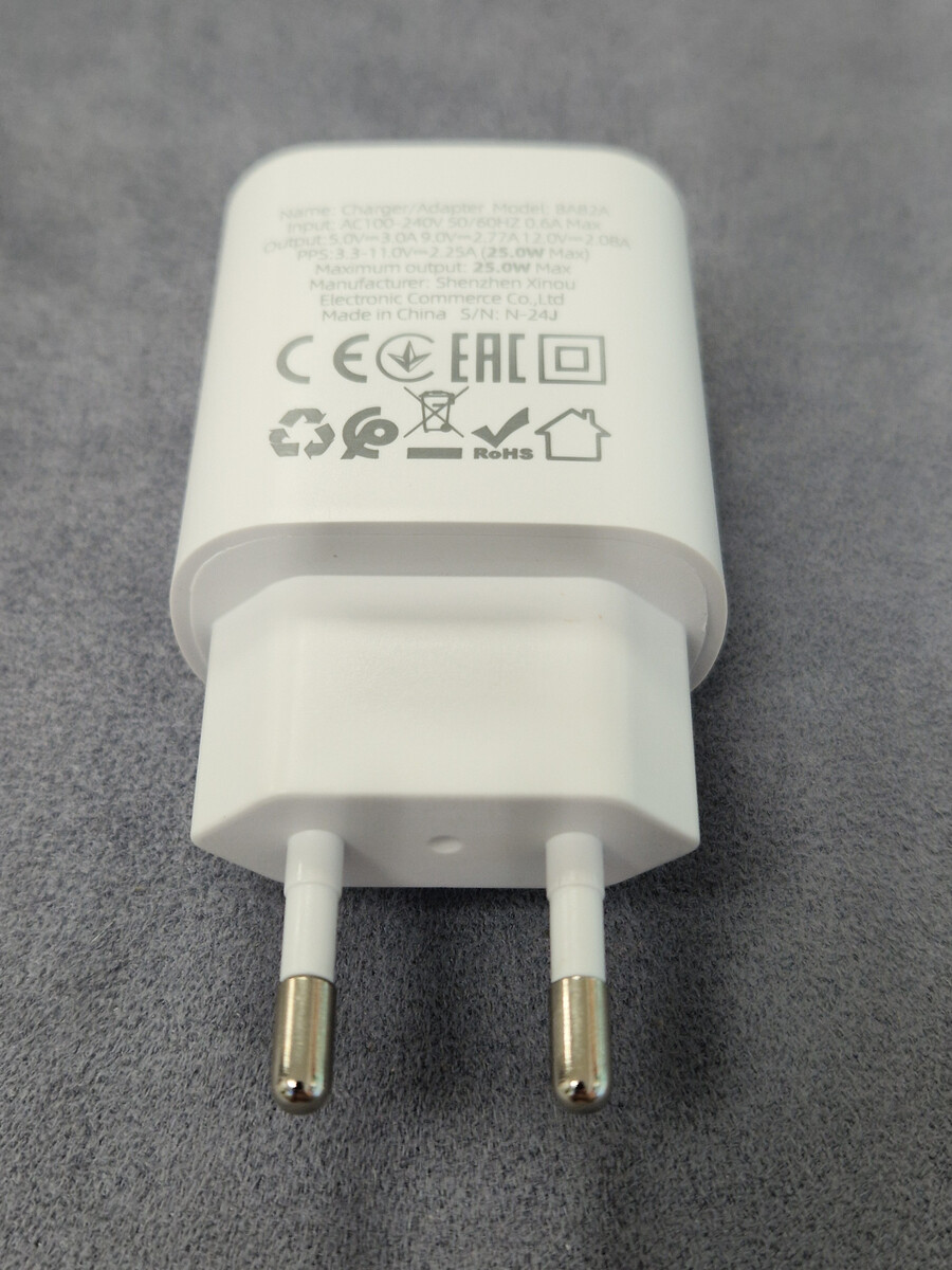 Кликните для увеличения изображения Сетевая зарядка Borofone BA82A Platinum Type-C порт 25W PD3.0 25W белая, изображение 4