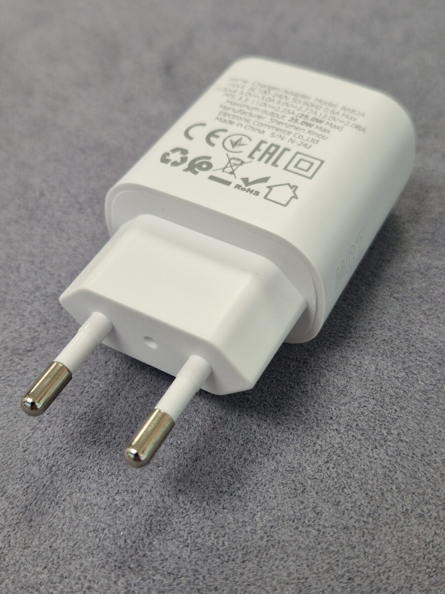 Кликните для увеличения изображения Сетевая зарядка Borofone BA82A Platinum Type-C порт 25W PD3.0 25W белая, изображение 5